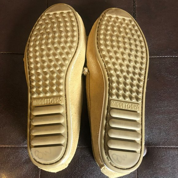 Minnetonka Light Brown Suede Moccasins Womens Sz 5 Fringe Boho - Picture 6 of 6